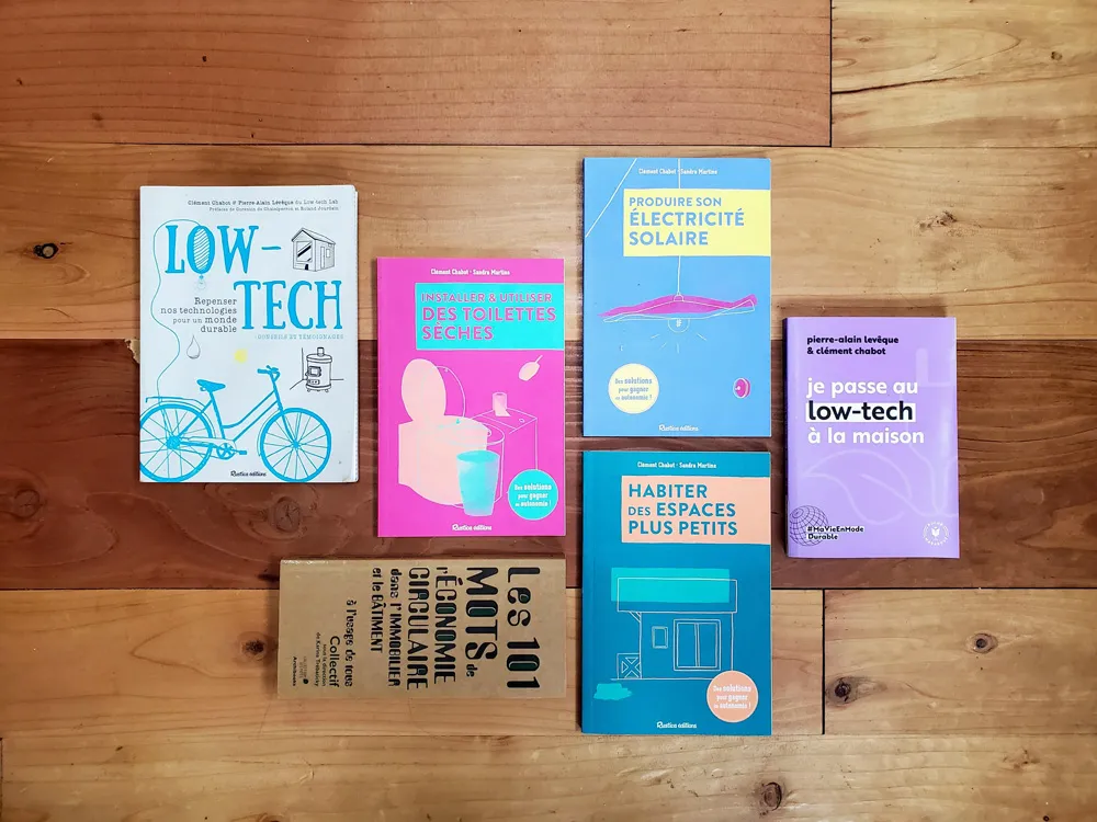ollection de livres, écrits par Clément Chabot